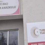 Devlet Okullarına ‘100. Yıl Tabelası’