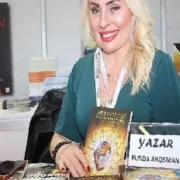 Funda Akosman, TÜYAP’ta okurlarıyla buluştu