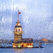AKOM, İstanbul’da akşam saatlerinden itibaren gök gürültülü sağanak yağmur uyarısı