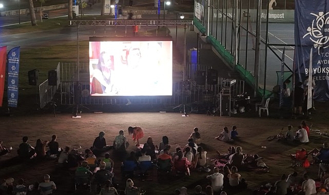 Aydın Tekstil Park’ta sinema geceleri yoğun ilgi gördü