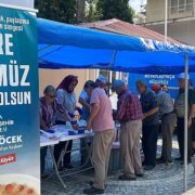 Büyükşehir Belediyesi’nin aşure ikramları sürüyor