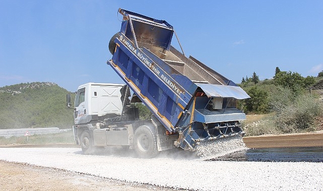 Büyükşehir’den Manavgat’ta asfalt çalışması