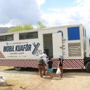 Mobil kuaför tırı yaylalarda