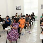 Yenişehir Belediyesinin İngilizce kursu başladı