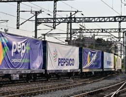 PepsiCo, Türkiye’de elektrikli tren ile hızlı tüketim sektöründe gıda taşımacılığı gerçekleştiren ilk şirket oldu